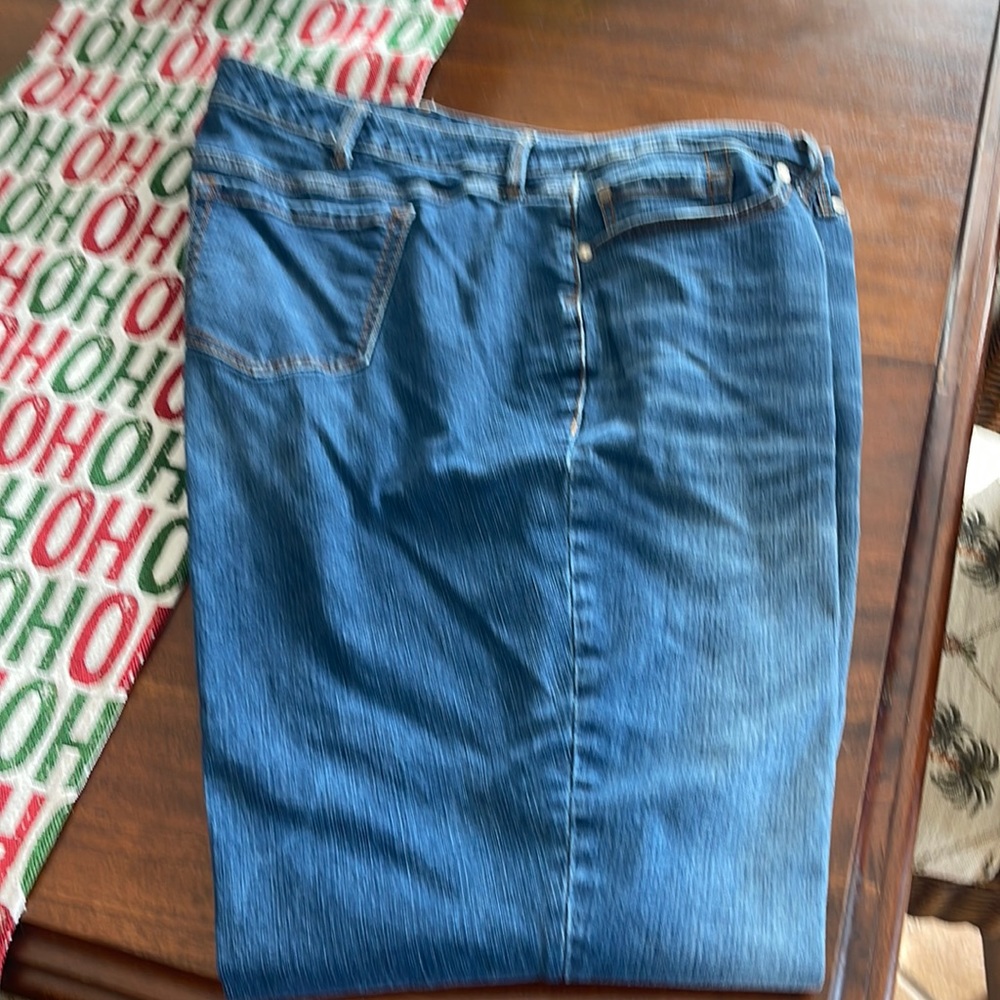 Torrid Jeans 24 XT (Extra Tall 33”)